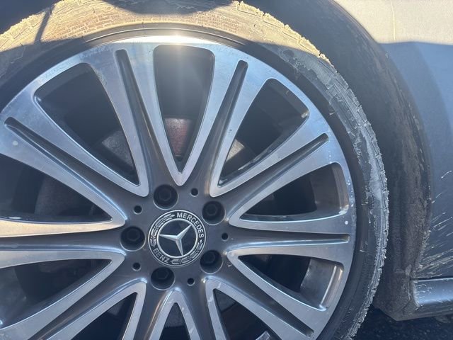 Used 2018 Mercedes-Benz CLA 250 4MATIC image 3