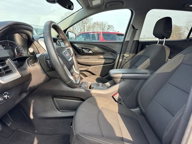 Used 2024 GMC Terrain SLE image 12