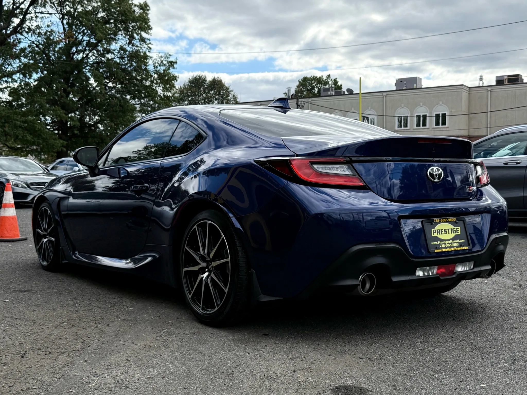 Used 2023 Toyota GR86 image 4