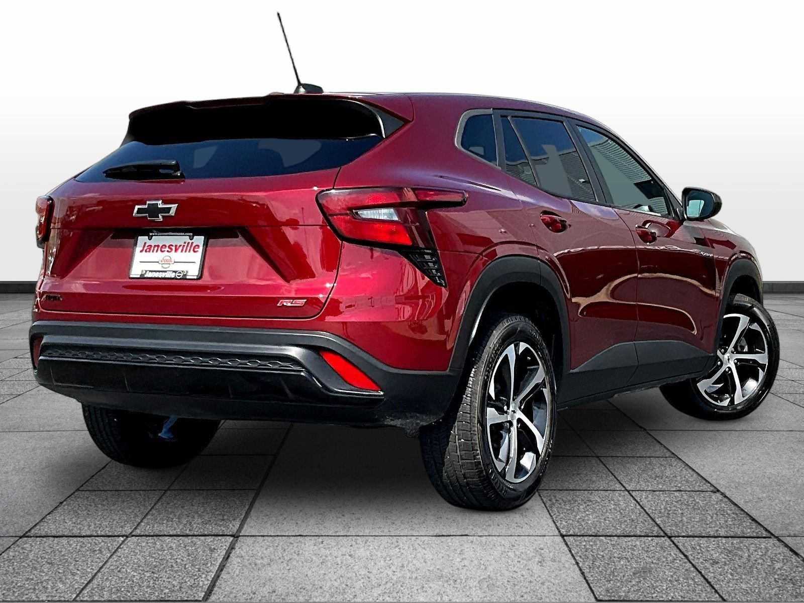 Used 2024 Chevrolet Trax RS FWD image 7