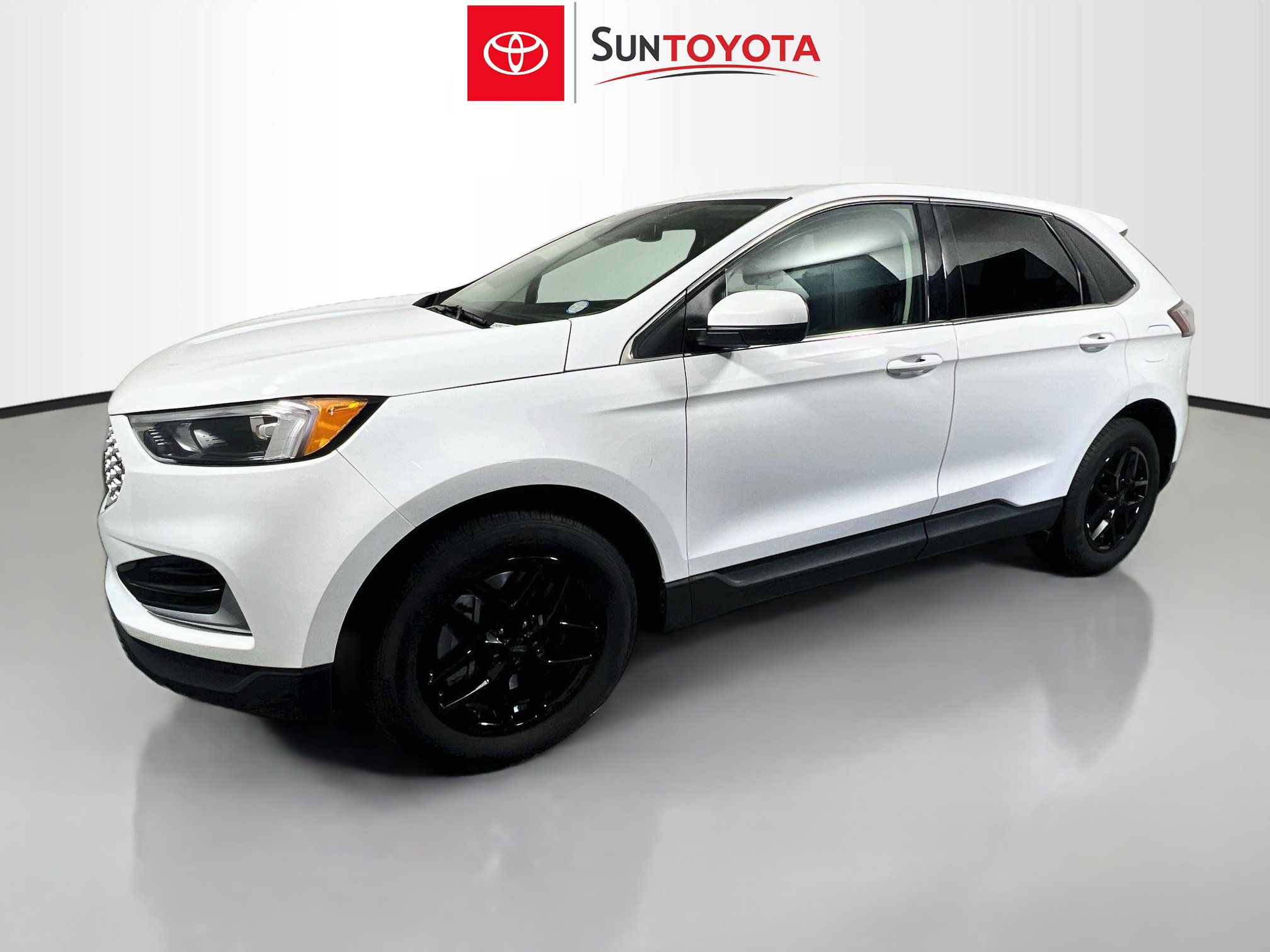 Used 2024 Ford Edge SEL AWD/4WD image 9