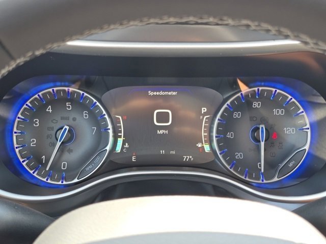 New 2026 Chrysler Pacifica Select image 32