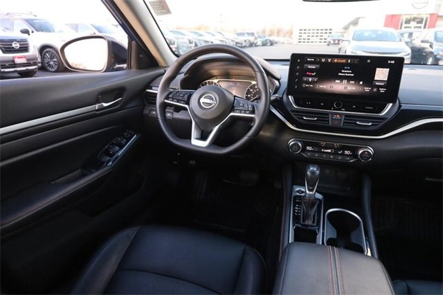 Certified 2025 Nissan Altima 2.5 SR w/ SR Premium Package image 20