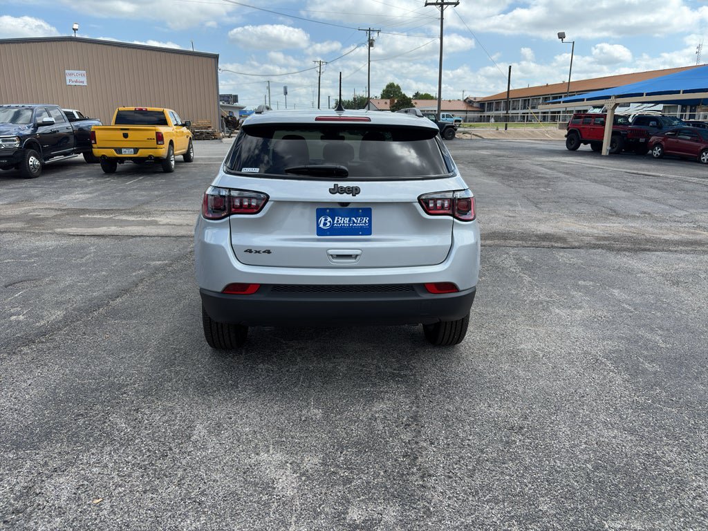 New 2026 Jeep Compass Latitude AWD/4WD image 6
