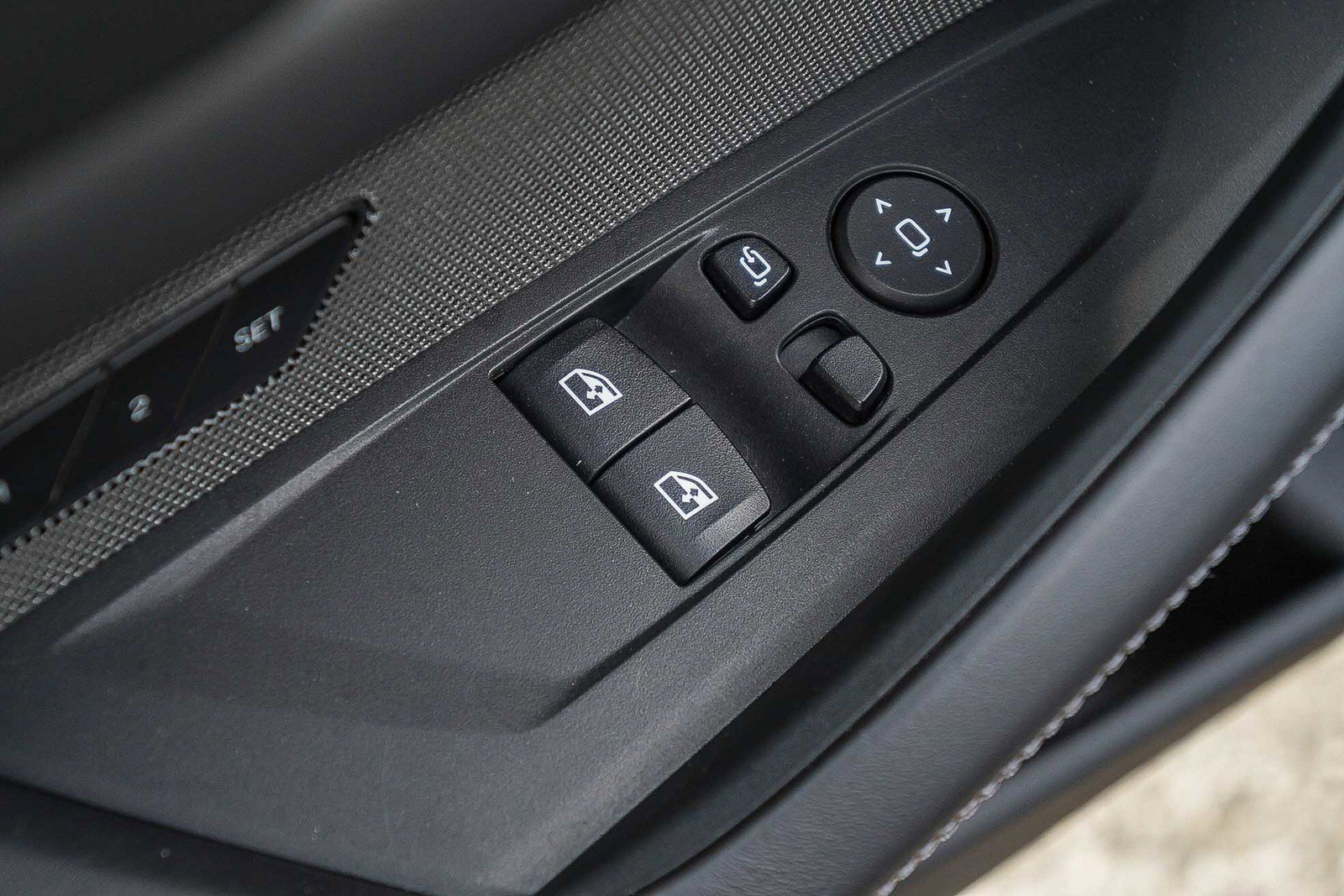 Used 2021 BMW M4 Coupe w/ Executive Package image 22