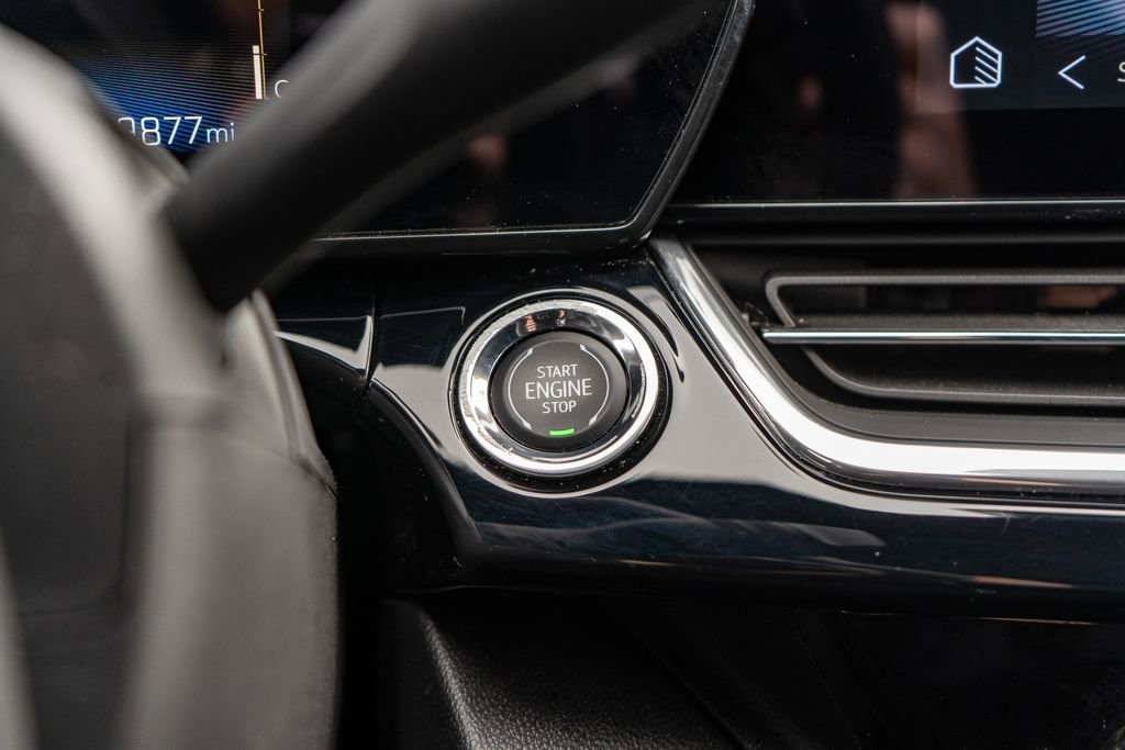 Used 2024 Chevrolet Trax RS w/ Driver Confidence Package image 26