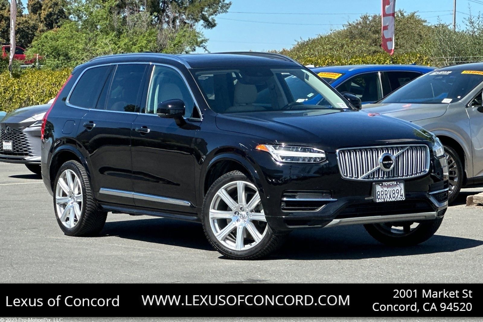 Used 2017 Volvo XC90 T8 Inscription w/ Vision Package image 1