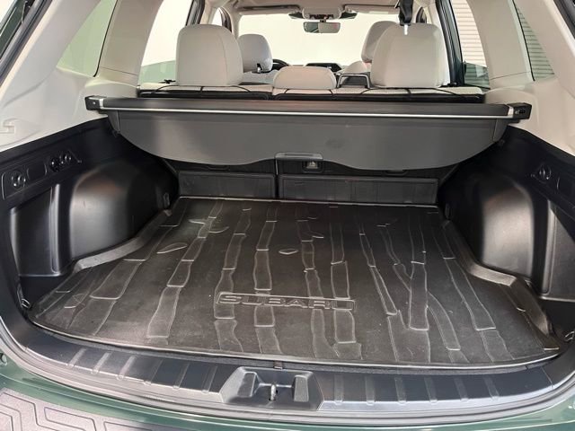 Used 2022 Subaru Forester Premium w/ Popular Package #2 image 16