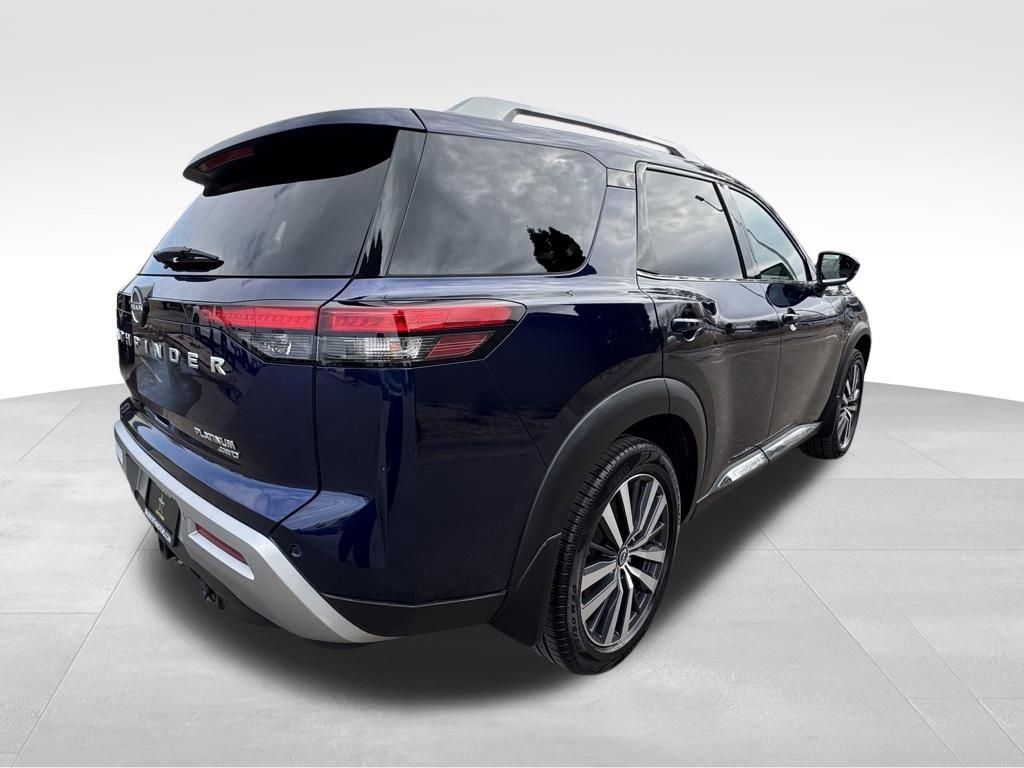 Used 2022 Nissan Pathfinder Platinum image 7