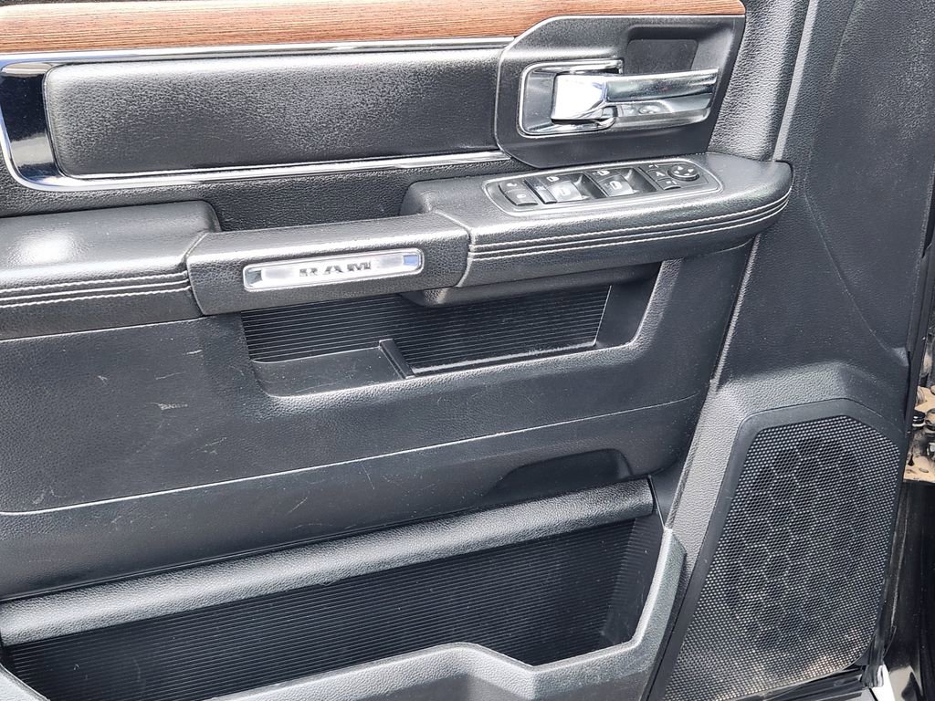 Used 2015 RAM 2500 Laramie w/ Convenience Group image 14