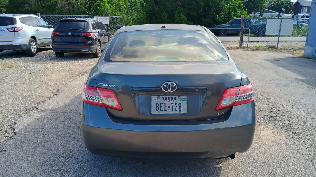 Used 2010 Toyota Camry FWD image 4
