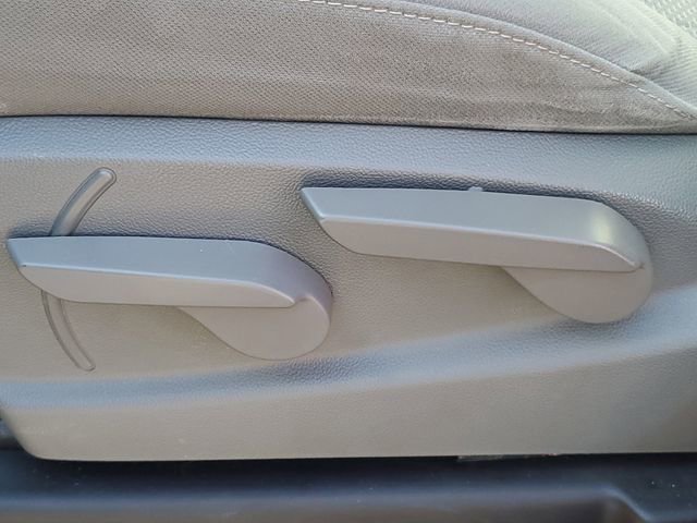 Used 2015 Chevrolet Silverado 1500 W/T w/ Trailering Package image 11