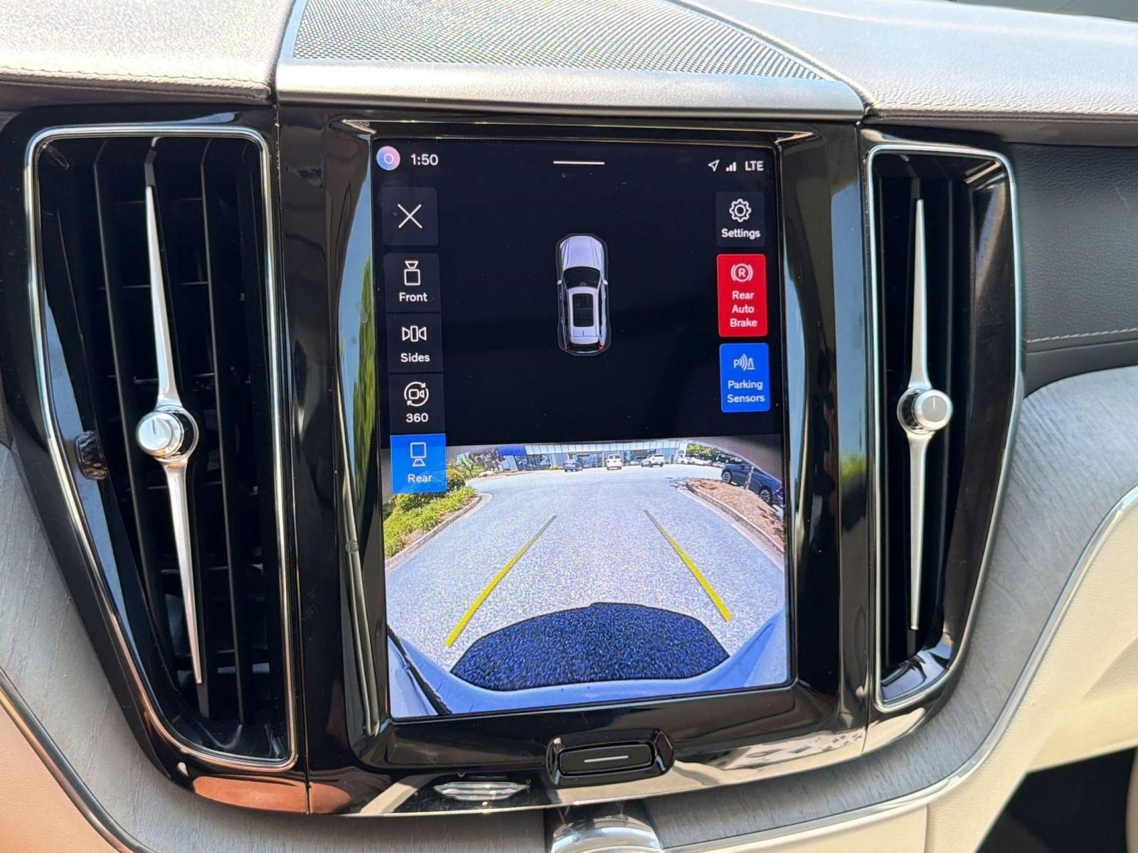 Used 2023 Volvo XC60 B5 Ultimate w/ Protection Package Premier image 25