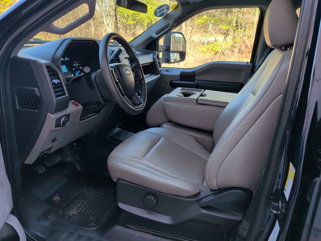 Used 2022 Ford F250 XL w/ Power Equipment Group image 12