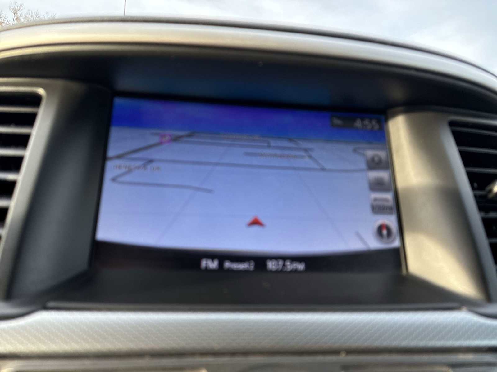 Used 2020 Nissan Pathfinder SL image 19