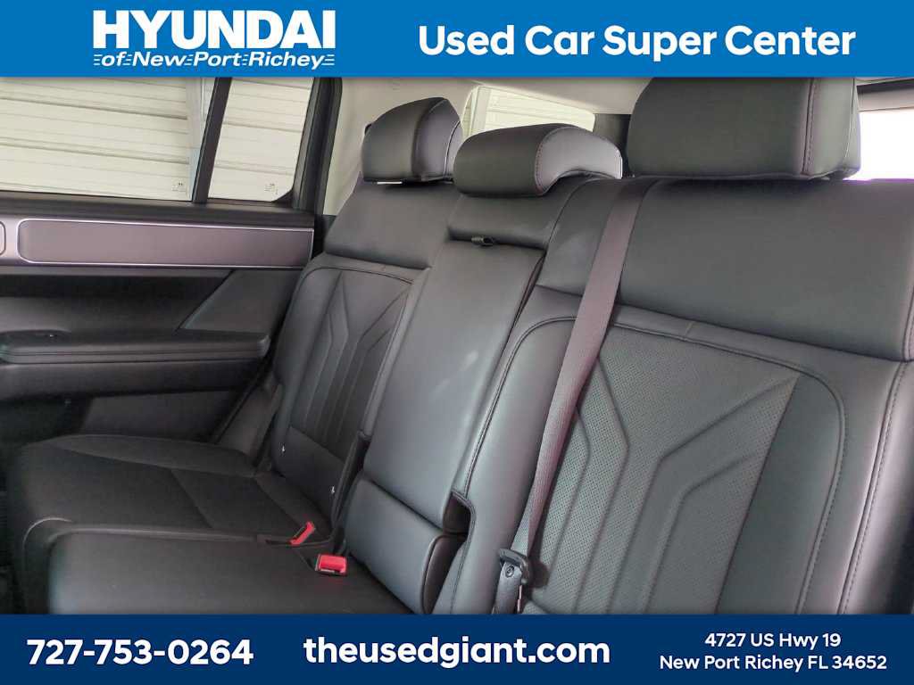 Used 2025 Hyundai Santa Fe XRT AWD/4WD image 16
