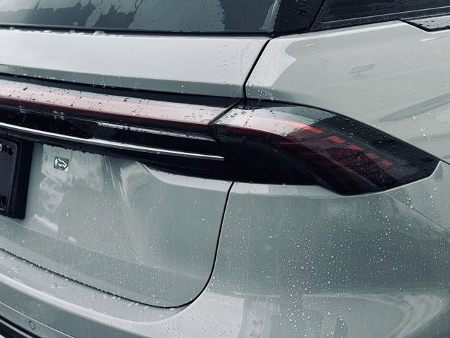 New 2026 Lincoln Nautilus Reserve w/ Jet Appearance Package image 6