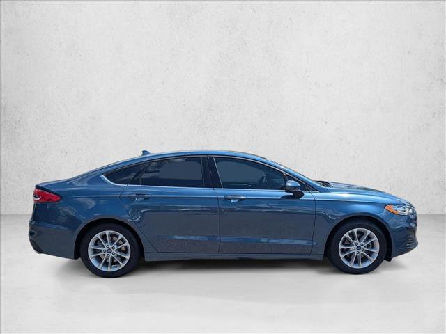 Used 2019 Ford Fusion SE image 4