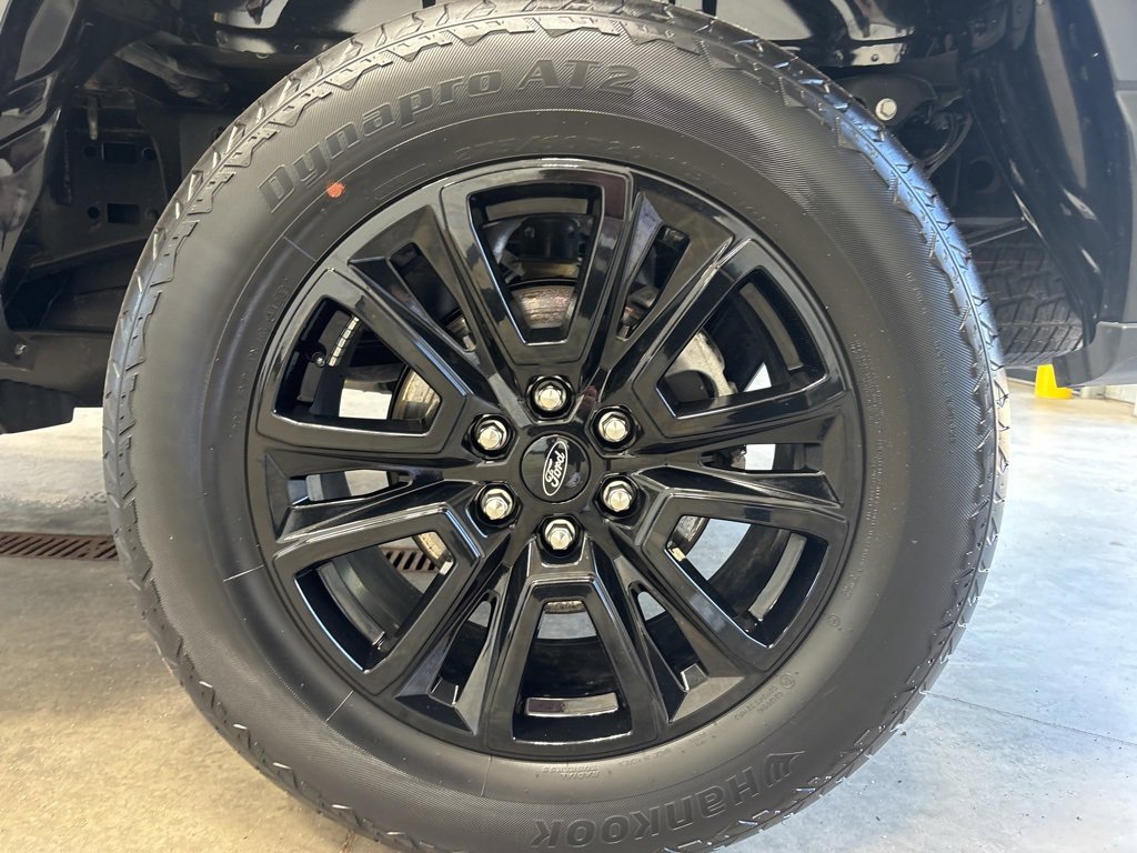 Used 2024 Ford F150 Platinum image 14