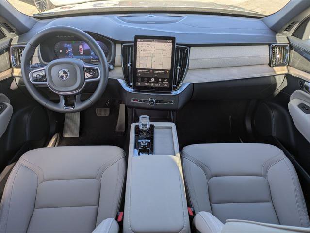 New 2026 Volvo XC90 T8 Plus w/ Protection Package Premier AWD/4WD image 11