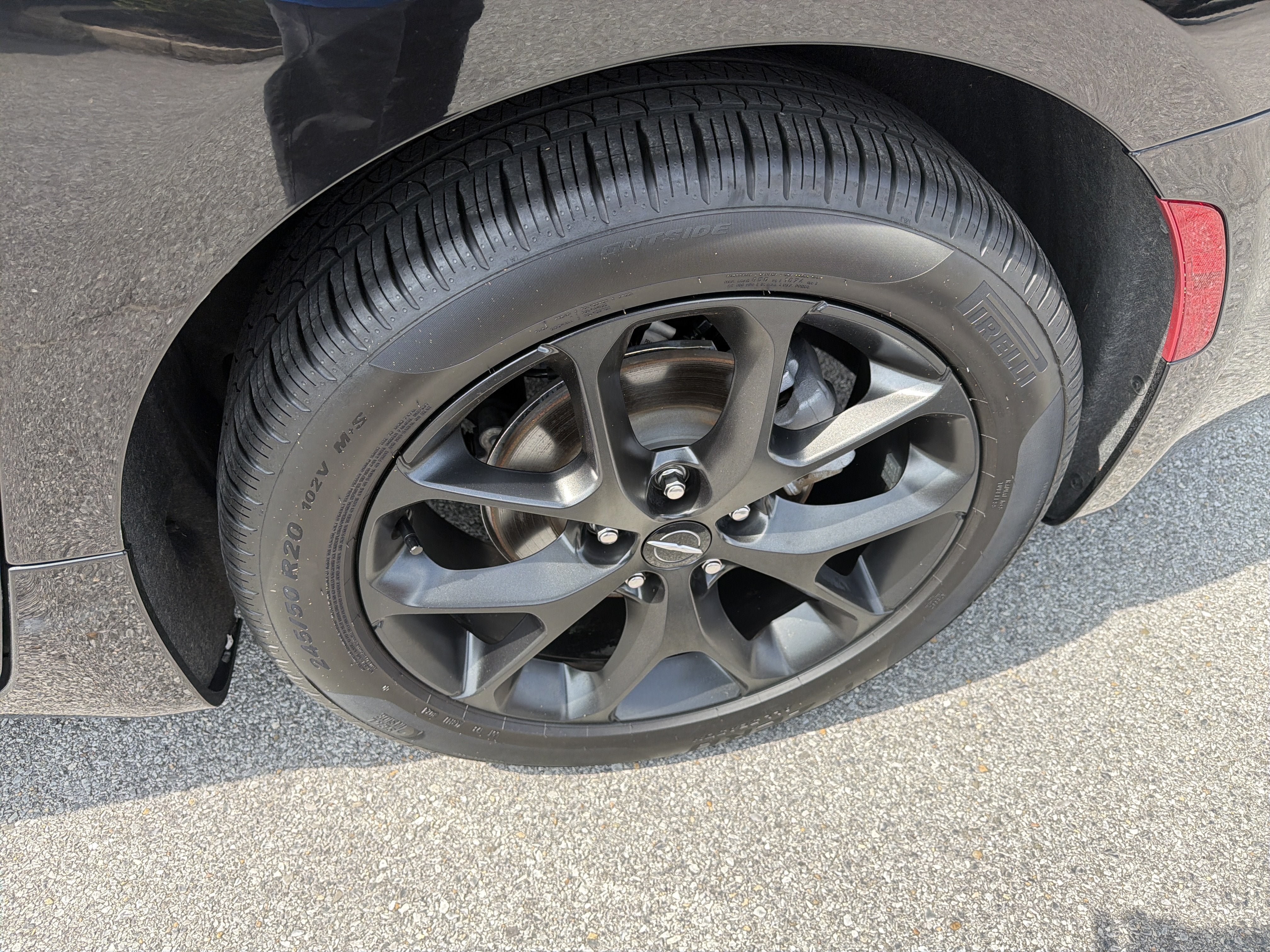 Used 2025 Chrysler Pacifica Limited FWD image 20