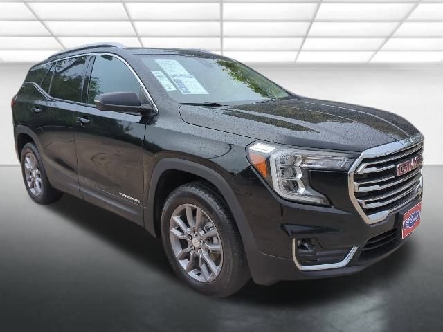 Used 2024 GMC Terrain SLT