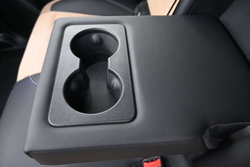 New 2026 Chevrolet Equinox ACTIV w/ Convenience Package III FWD image 17