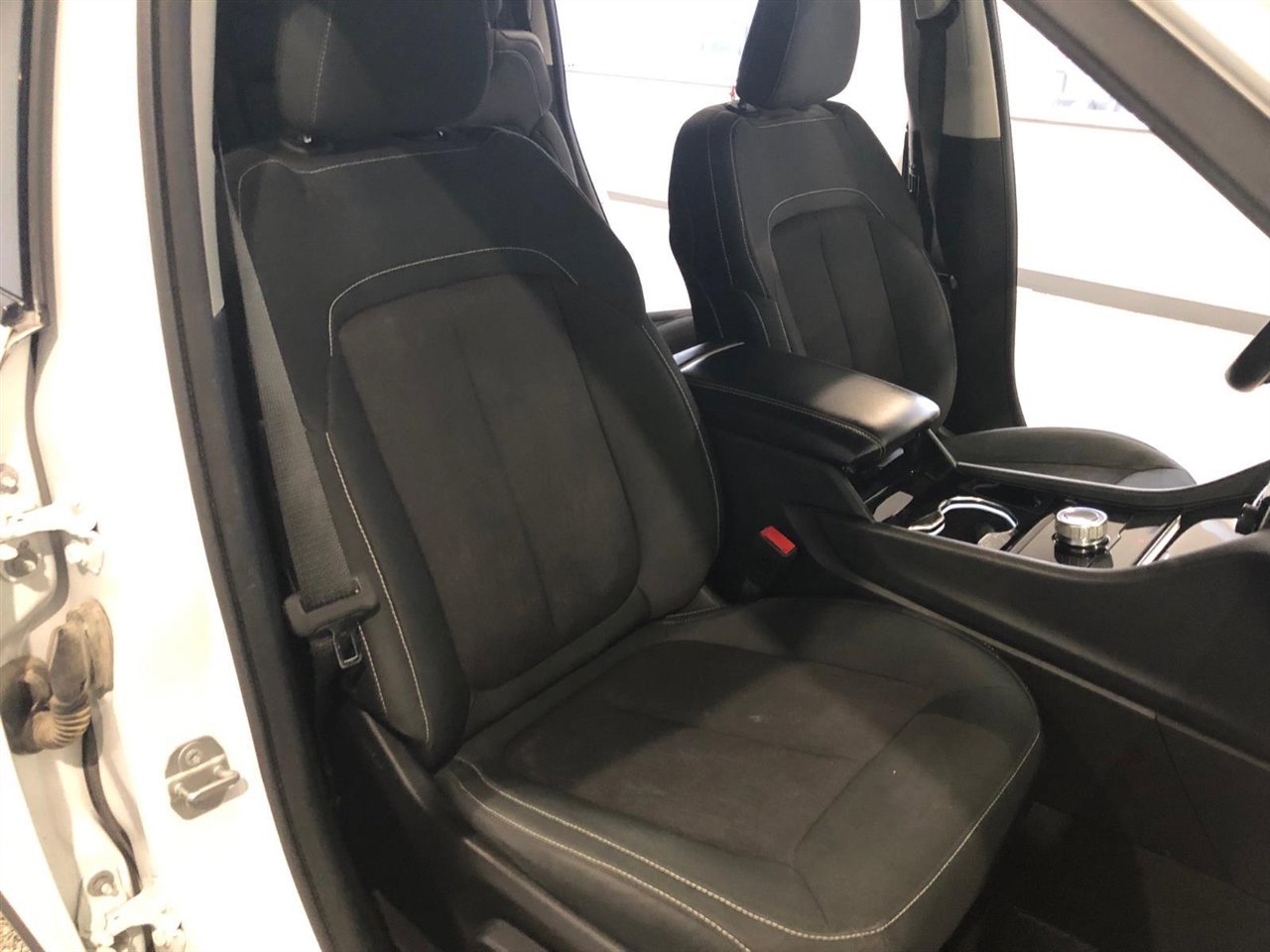 Used 2021 Jeep Grand Cherokee L Laredo w/ Luxury Tech Group I image 13