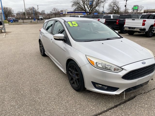 Used 2015 Ford Focus SE w/ SE Sport Package FWD image 45