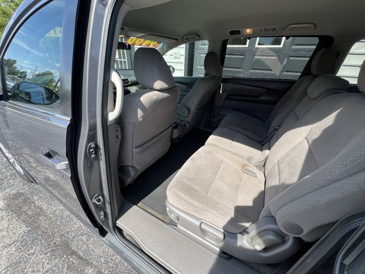 Used 2015 Honda Odyssey EX image 8