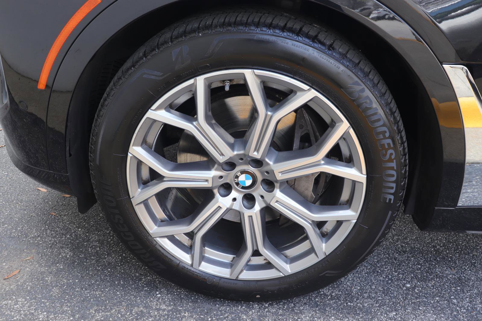 Used 2023 BMW X7 xDrive40i w/ Premium Package image 43