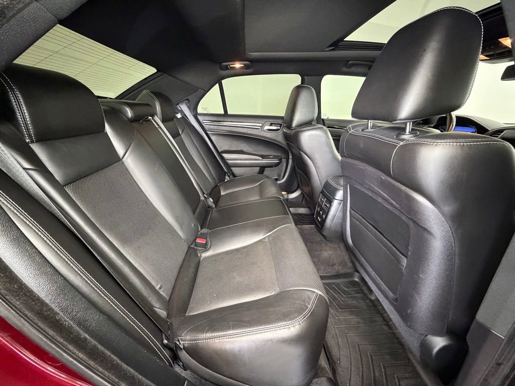 Used 2018 Chrysler 300 S w/ Safetytec Plus Group image 8