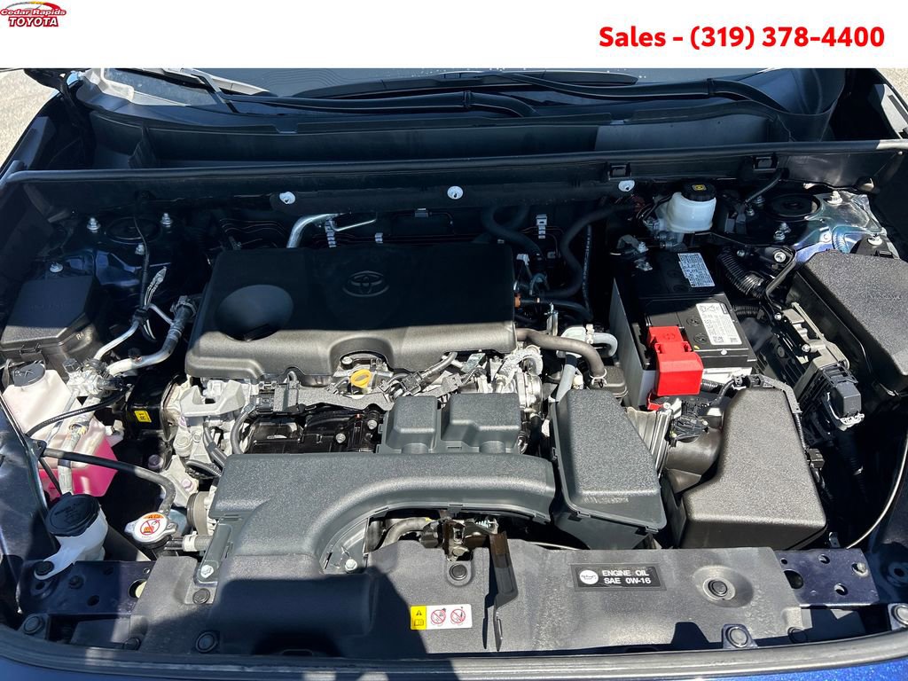 Certified 2022 Toyota RAV4 XLE Premium AWD/4WD image 21