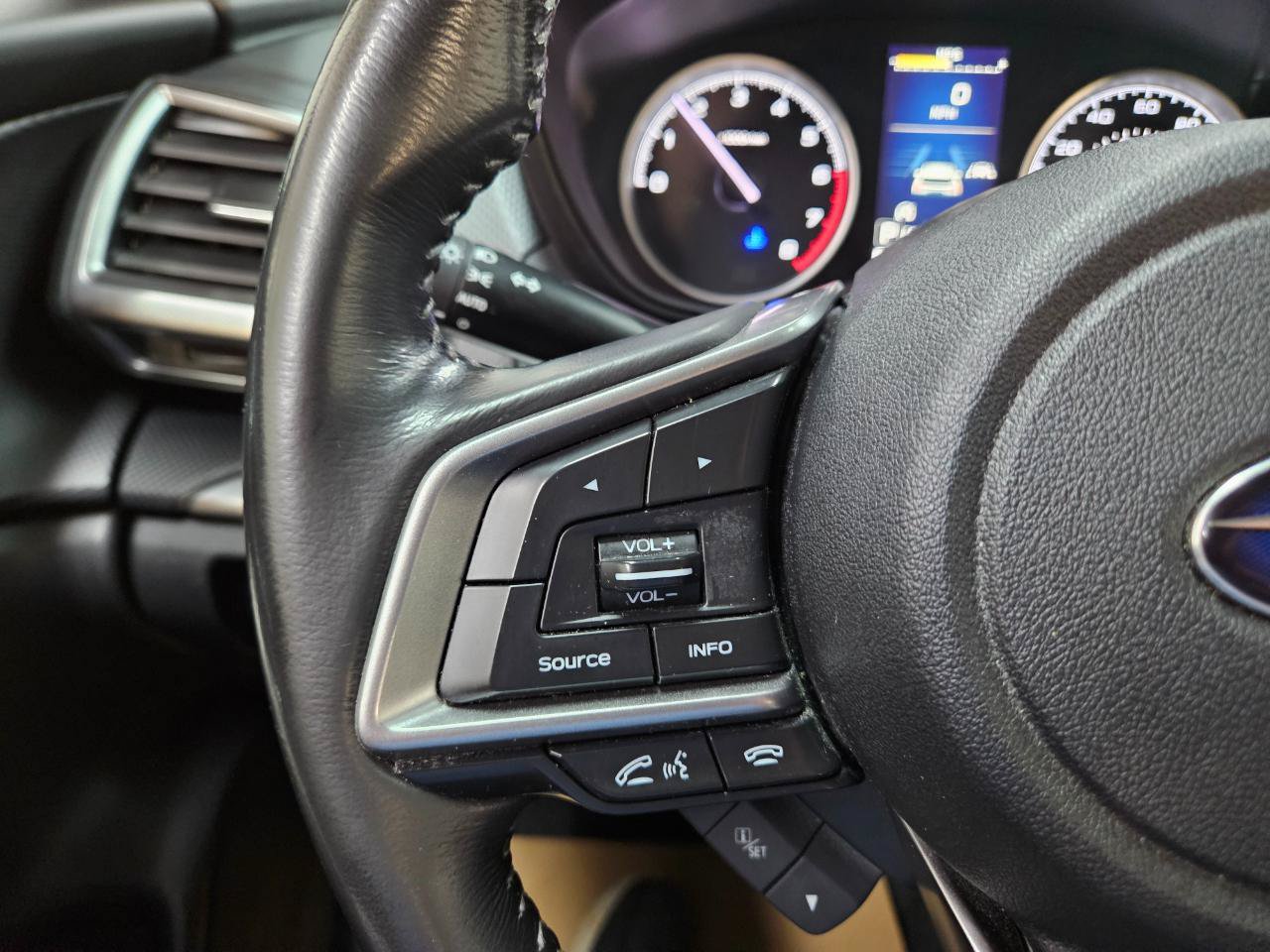 Used 2019 Subaru Forester Premium AWD/4WD image 29