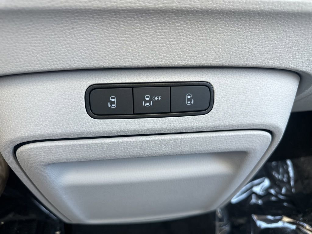 New 2025 Volkswagen ID. Buzz 1st Edition image 18