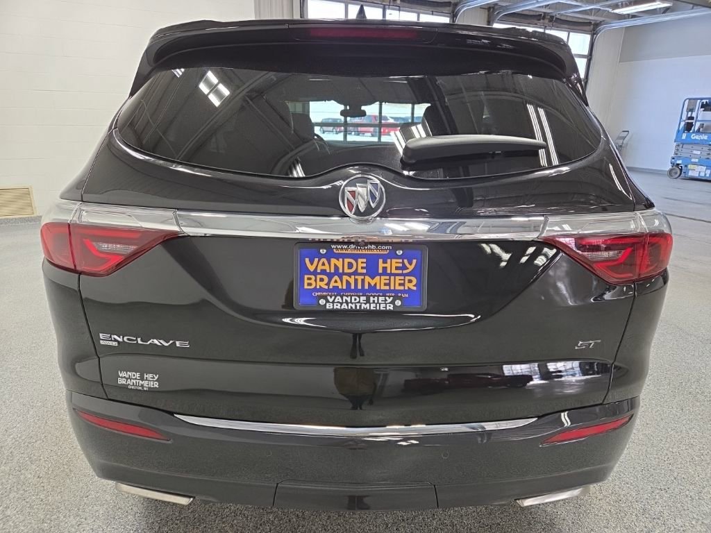 Used 2023 Buick Enclave Essence w/ Experience Buick Package AWD/4WD image 6