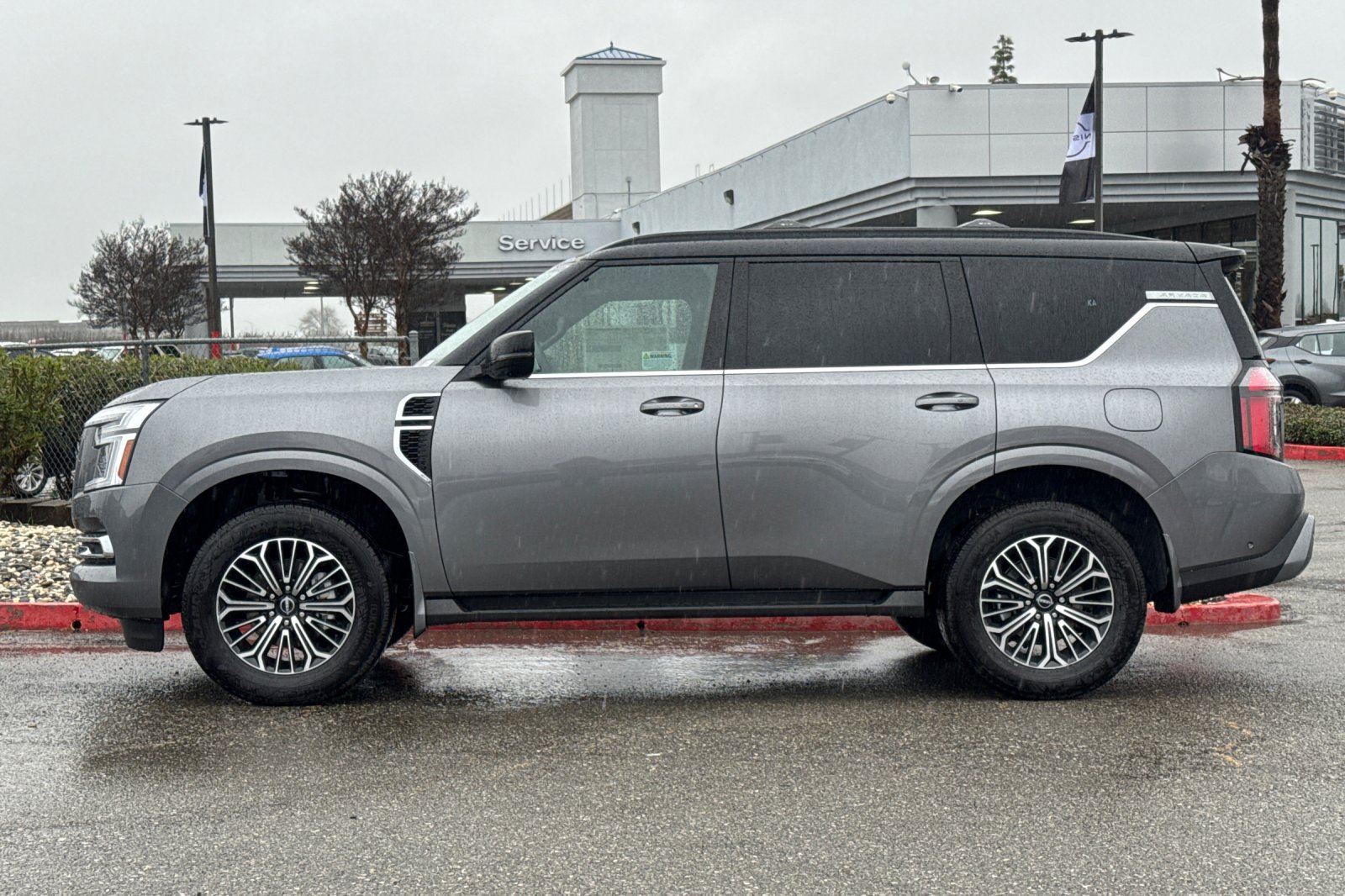New 2026 Nissan Armada Platinum AWD/4WD image 9