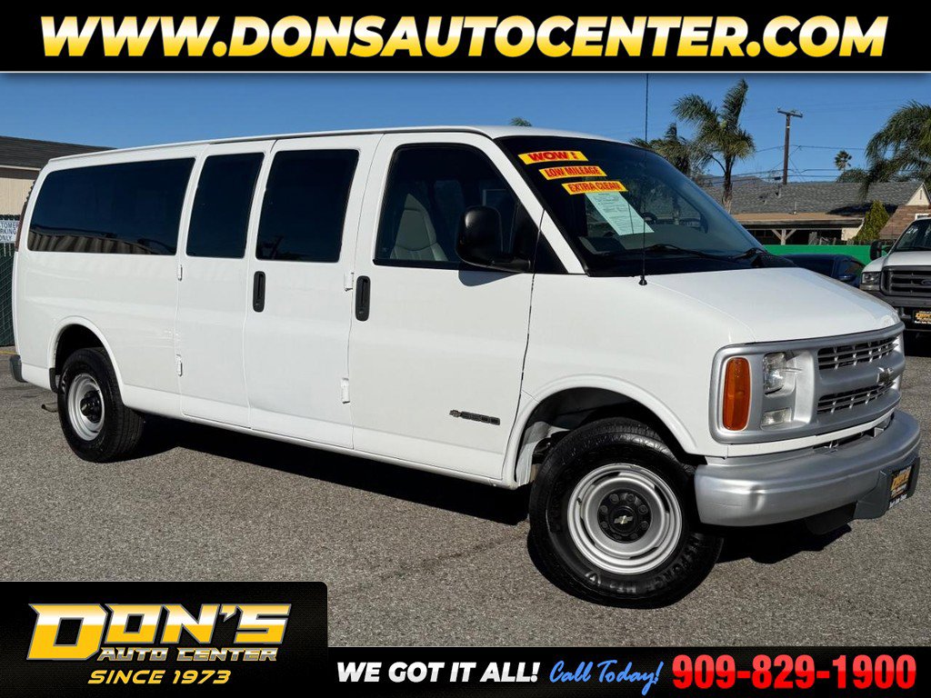 Used 2001 Chevrolet Express 3500 Extended Passenger image 1