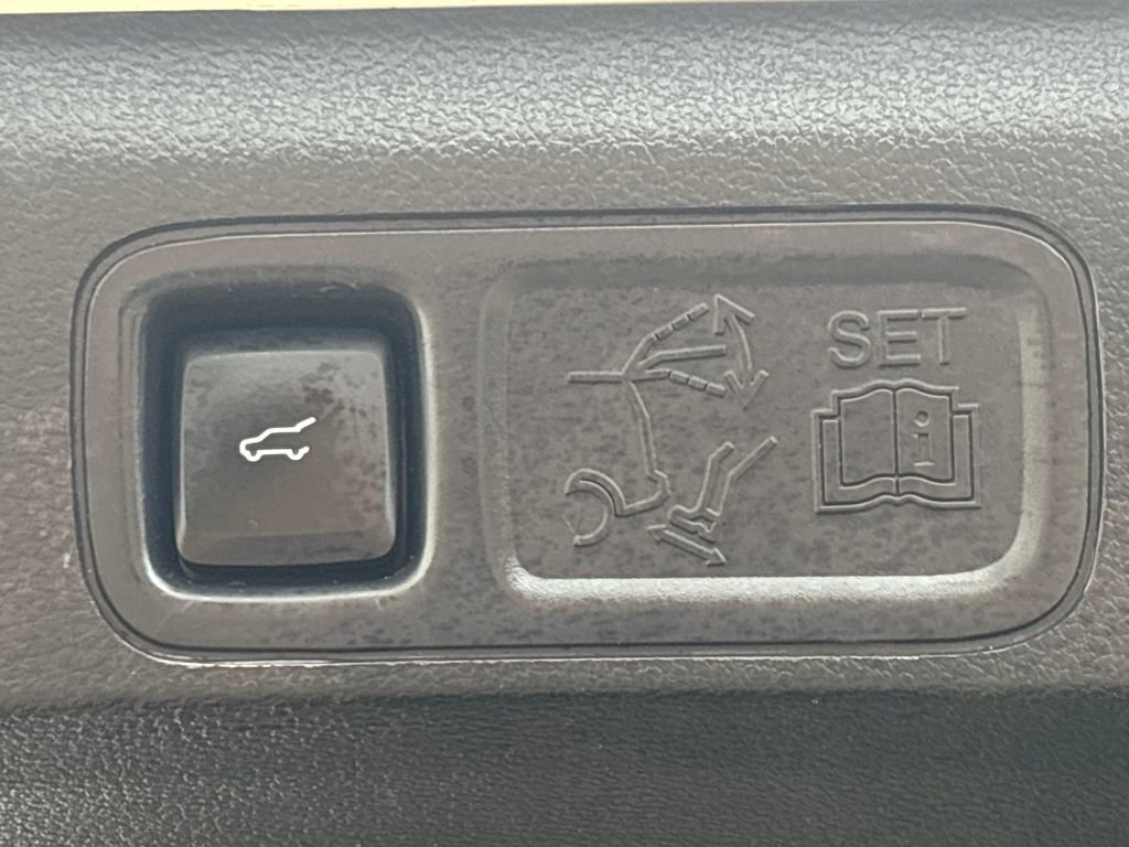 Used 2023 Ford Expedition Limited image 34