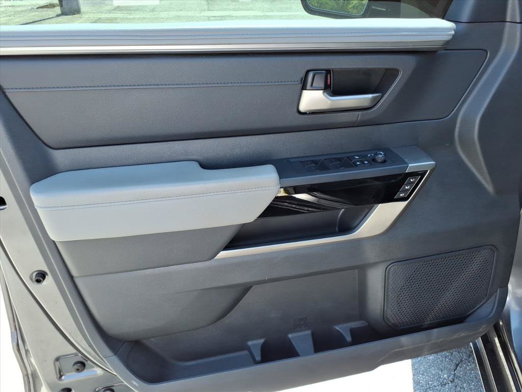 Used 2024 Toyota Tundra Limited AWD/4WD image 16