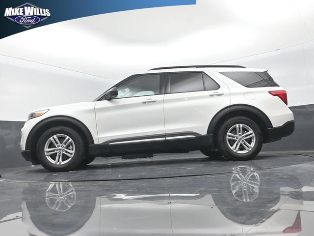 Used 2024 Ford Explorer XLT w/ Equipment Group 202A RWD image 20