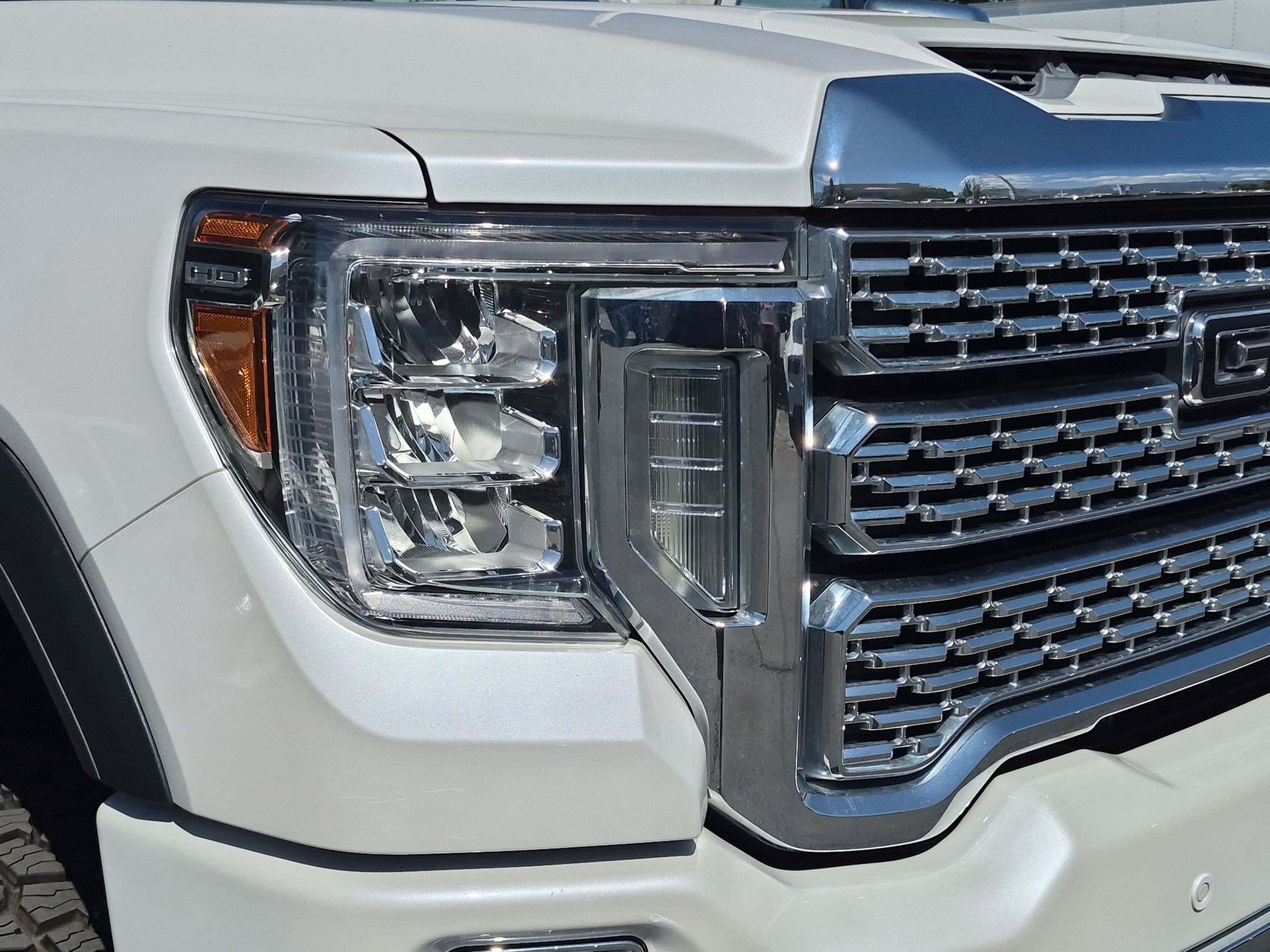 Used 2020 GMC Sierra 3500 Denali w/ Denali Ultimate Package AWD/4WD image 11