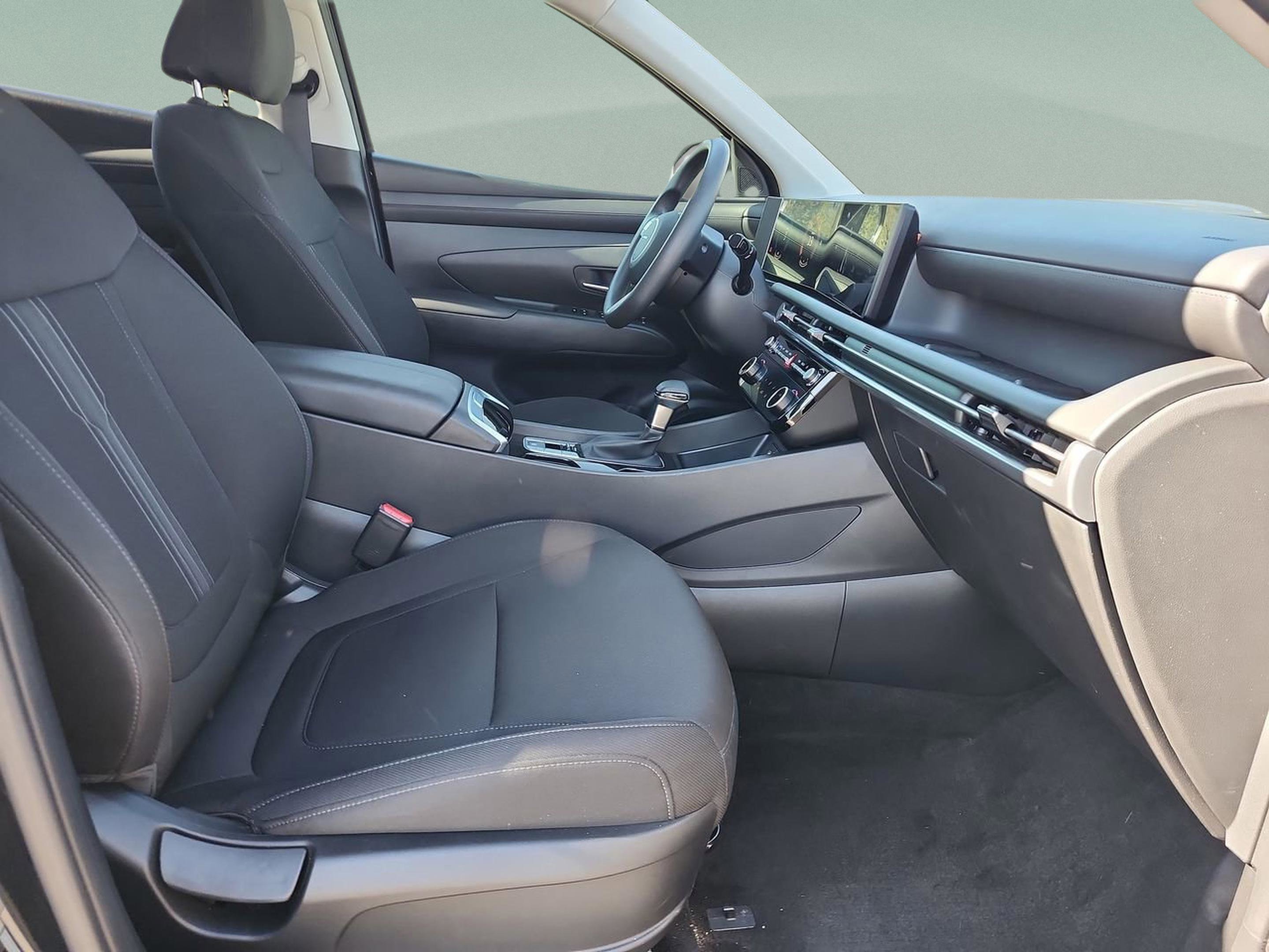 Certified 2025 Hyundai Tucson SEL image 18