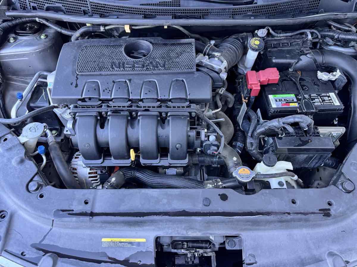 Used 2015 Nissan Sentra SR FWD image 23