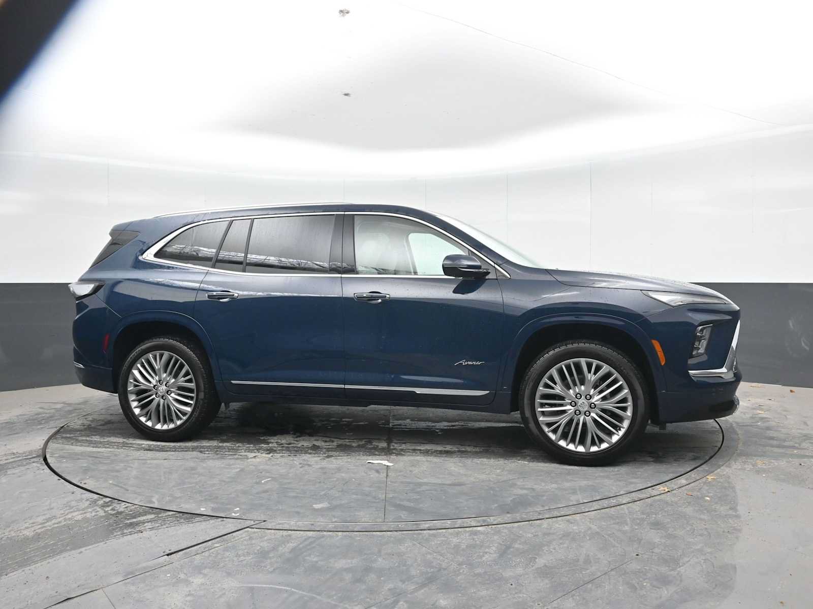 New 2027 Buick Enclave Avenir AWD/4WD image 9