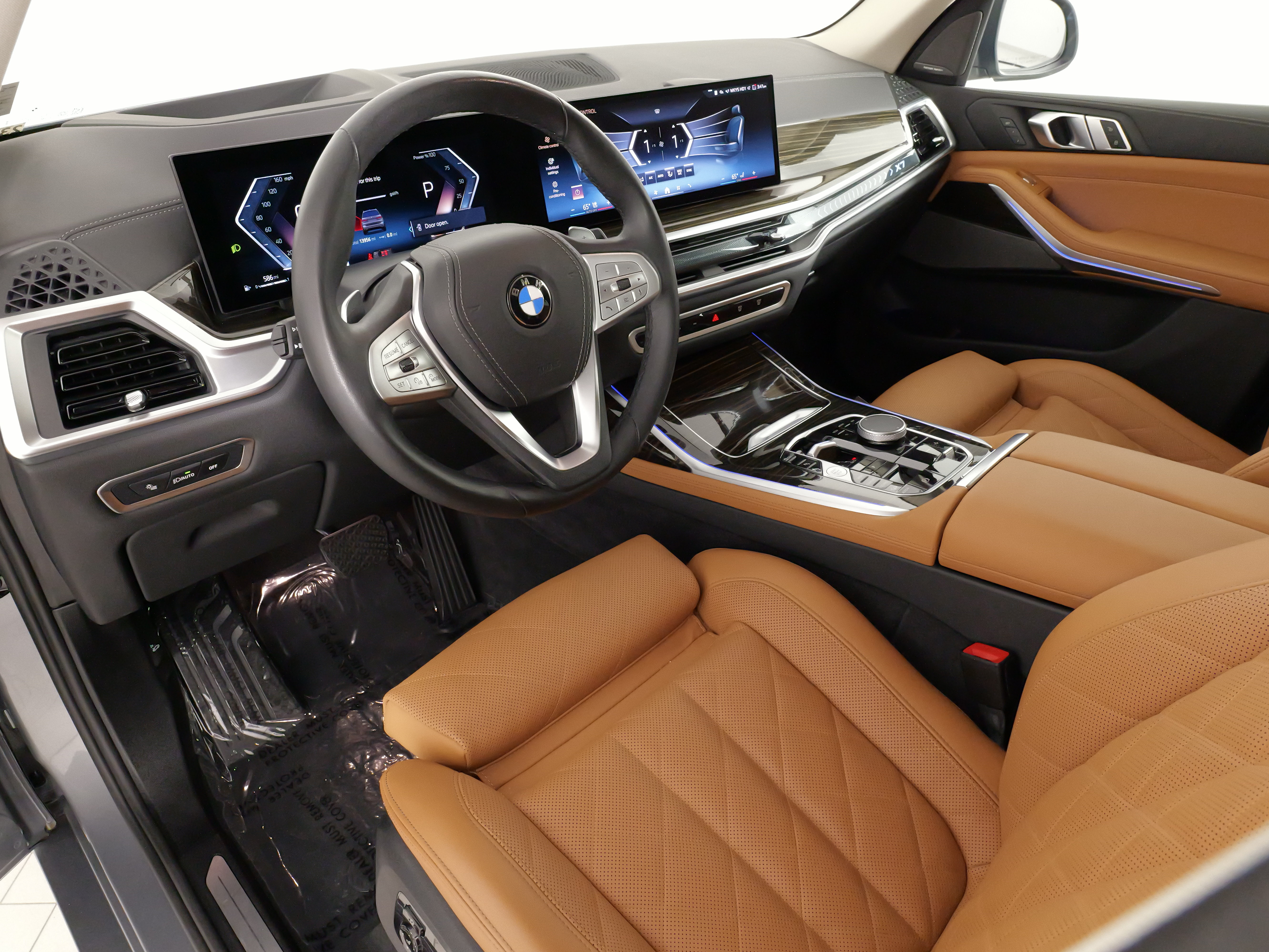 Used 2025 BMW X7 xDrive40i w/ Premium Package AWD/4WD image 27