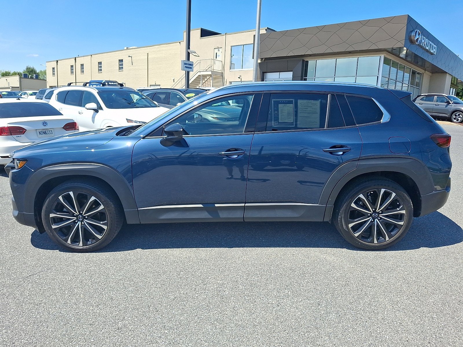 Used 2023 MAZDA CX-50 AWD 2.5 S w/ Cargo Package image 9