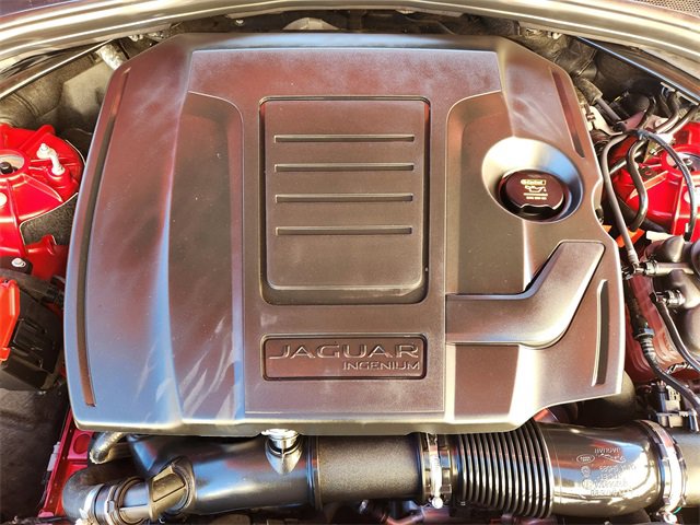 Used 2025 Jaguar F-PACE R-Dynamic S image 30