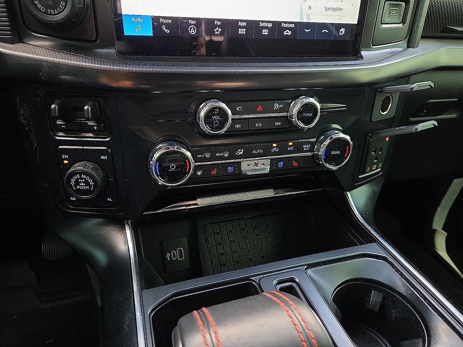 Used 2025 Ford F150 Raptor AWD/4WD image 16