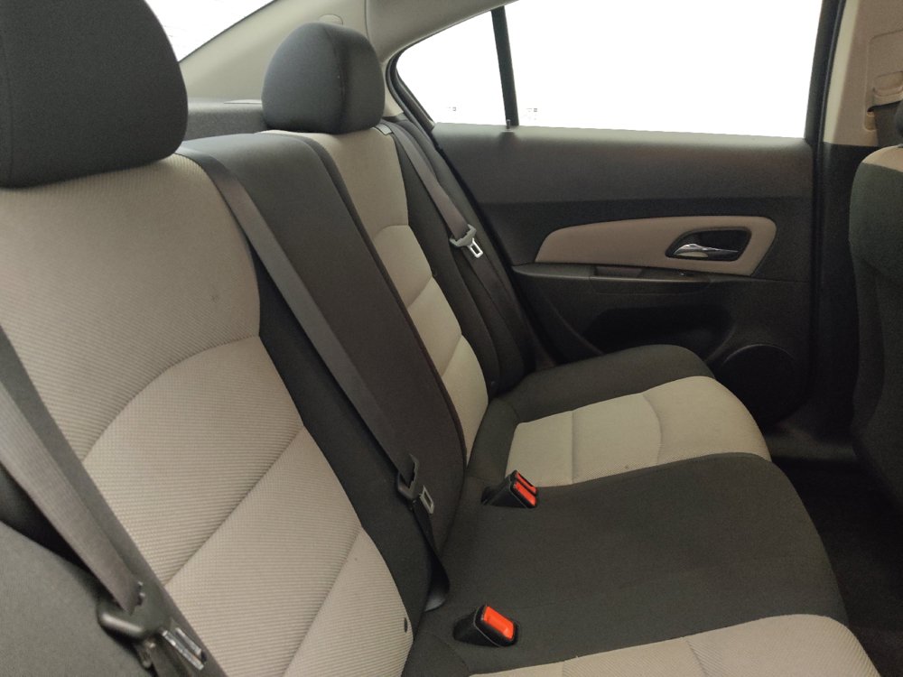Used 2016 Chevrolet Cruze LS FWD image 19